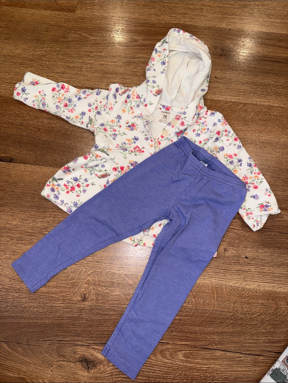 Carters Set
